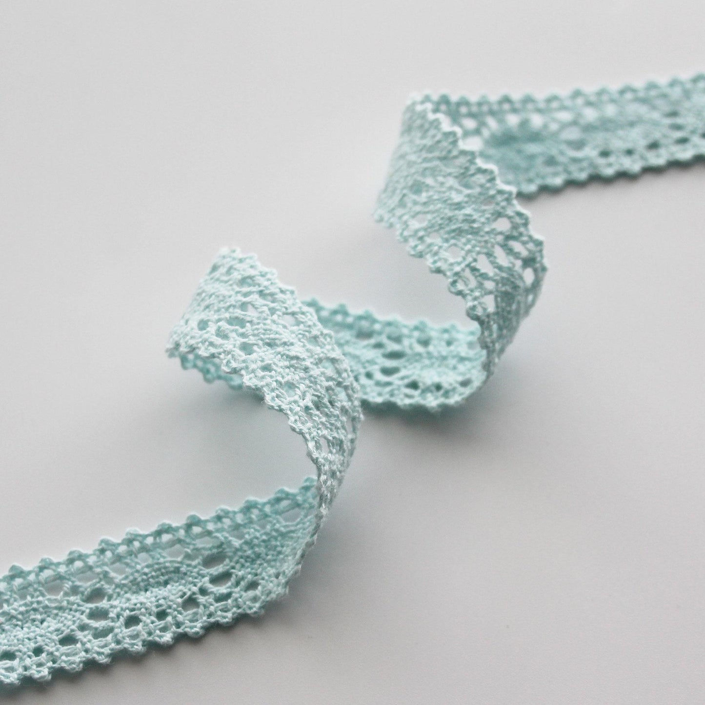 Pastel Lace Trim DIY Crafts, Sewing, Hair Bows, and Gift Wrapping 0.7inWide x 5Yards