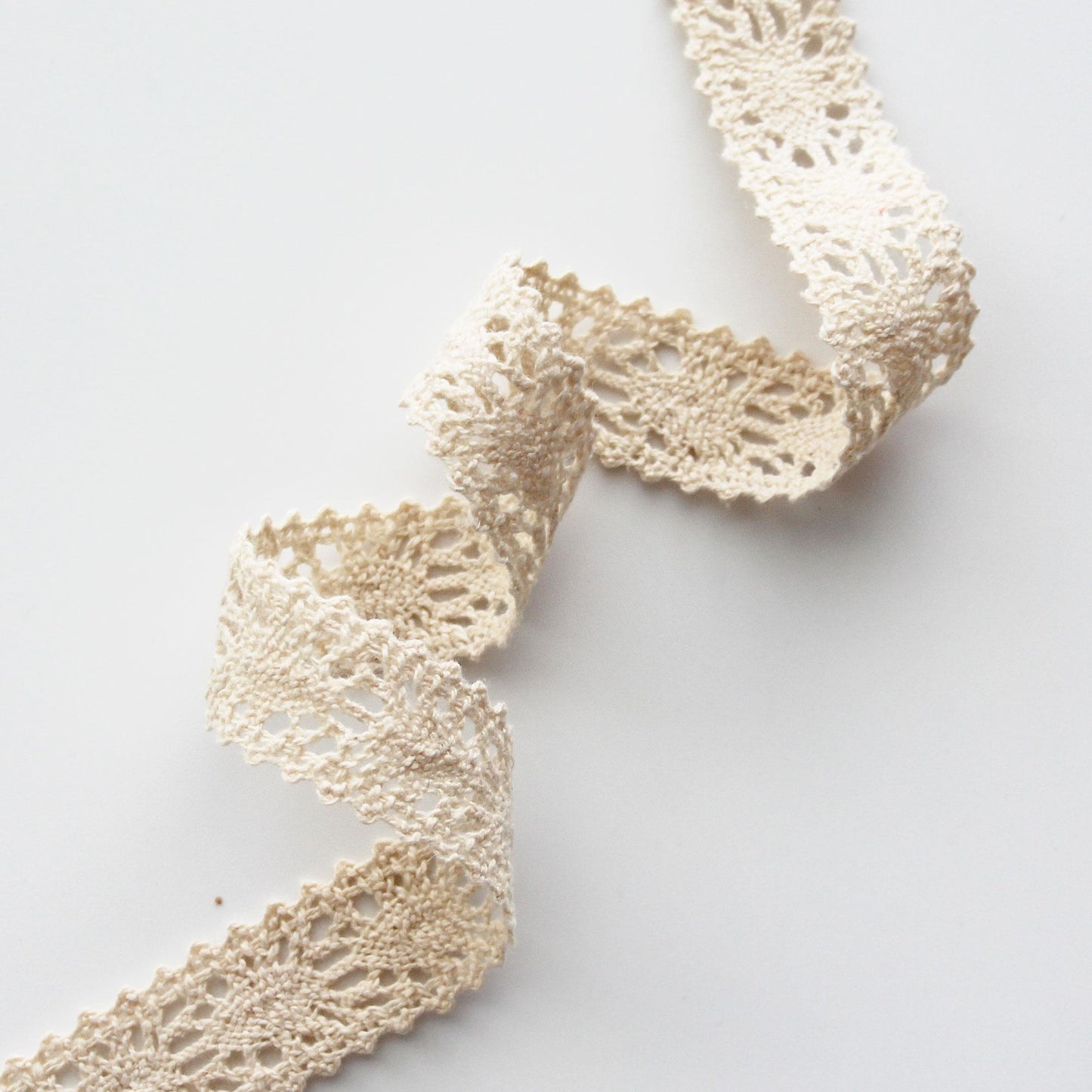 Pastel Lace Trim DIY Crafts, Sewing, Hair Bows, and Gift Wrapping 0.7inWide x 5Yards