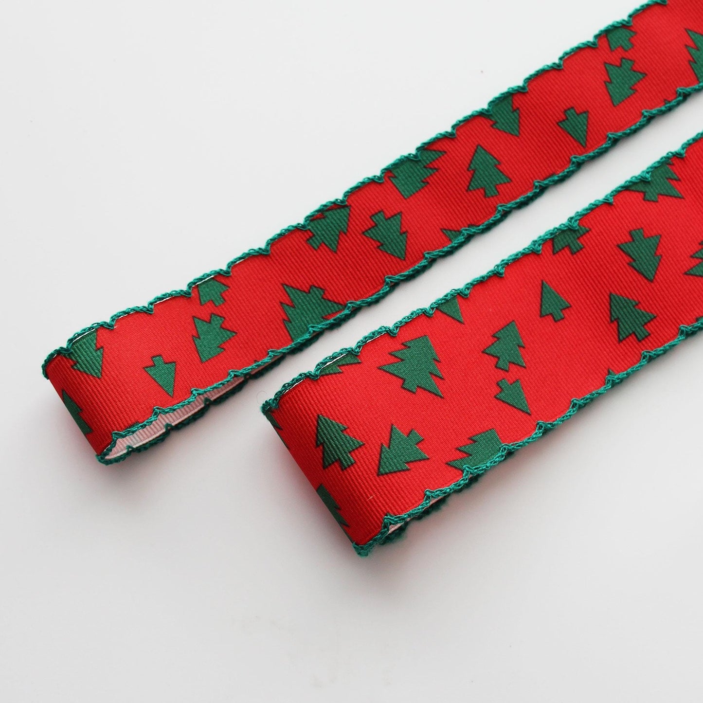 Christmas Tree Scalloped Edge Ribbon  1.1"/ 1.57in x 2Yards