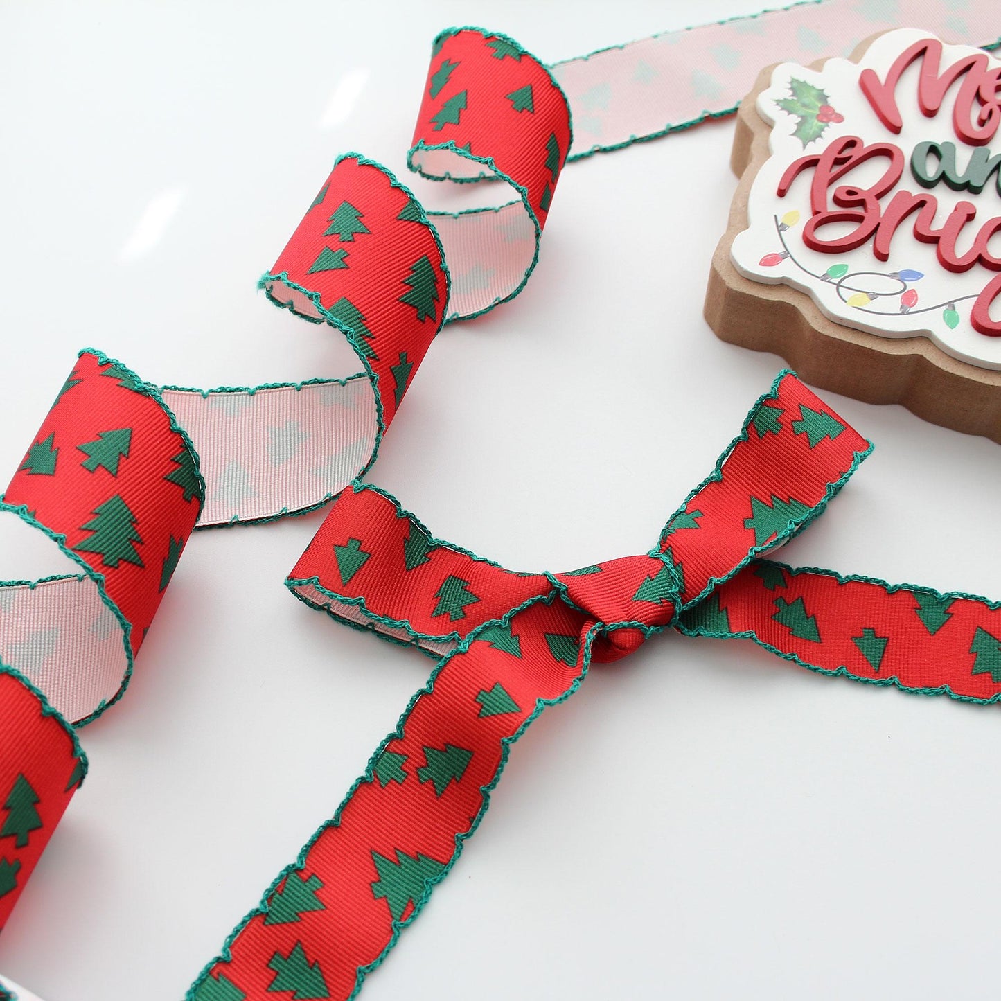 Christmas Tree Scalloped Edge Ribbon  1.1"/ 1.57in x 2Yards