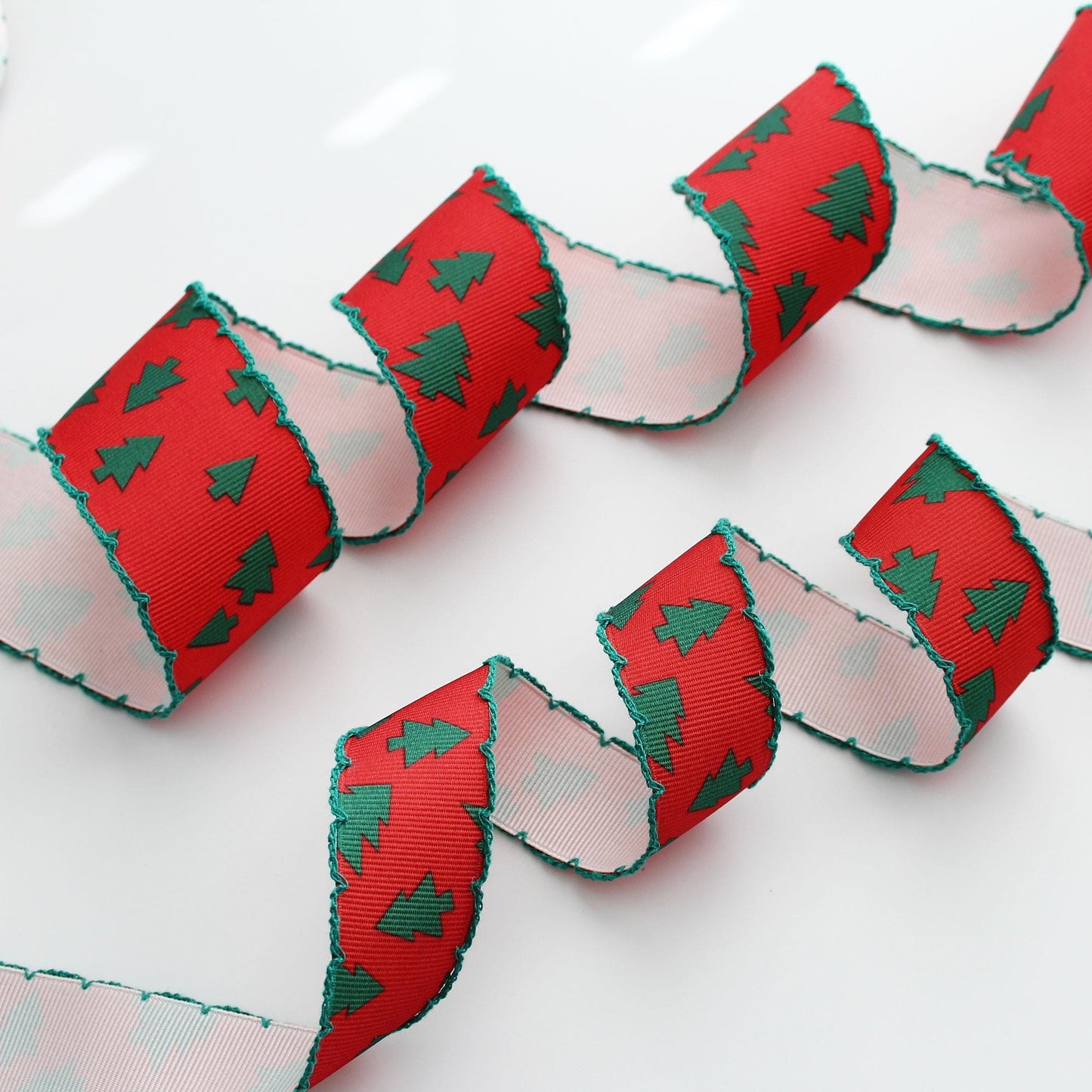 Christmas Tree Scalloped Edge Ribbon  1.1"/ 1.57in x 2Yards