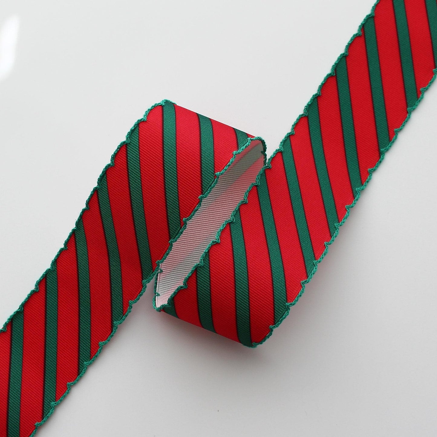 Christmas Diagonal Stripe Scalloped Edge Ribbon  1.1"/ 1.57in x 2Yards