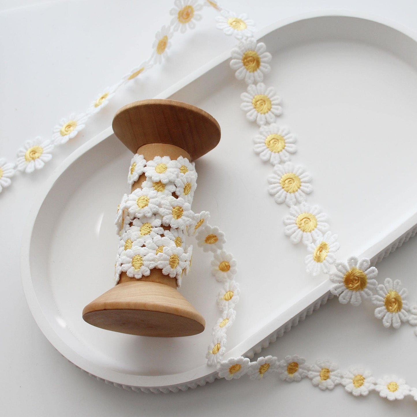 Daisy Embroidered Lace Trim 5Yards