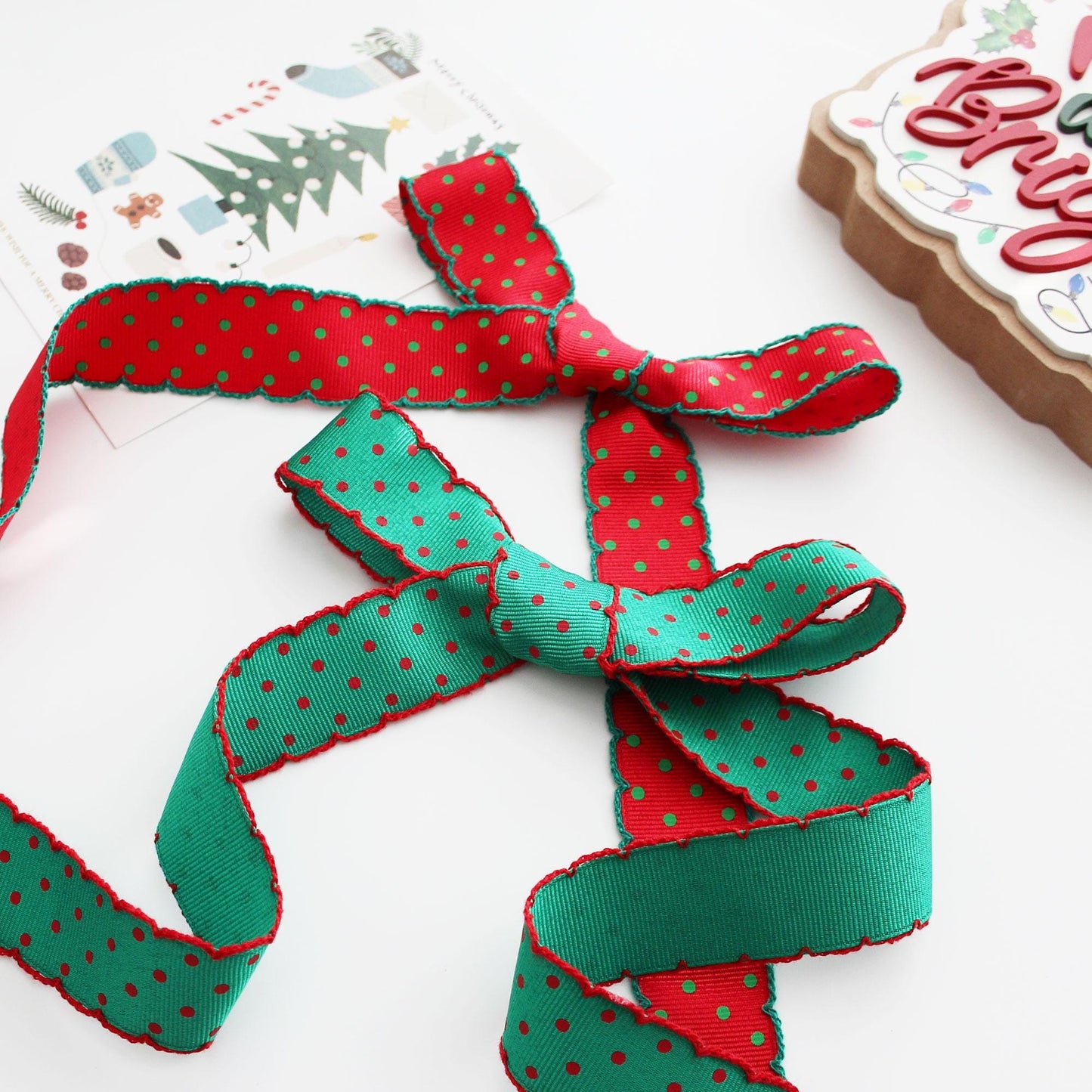 Christmas Polka Dot Scalloped Edge Ribbon  1.1"/ 1.57in x 2Yards