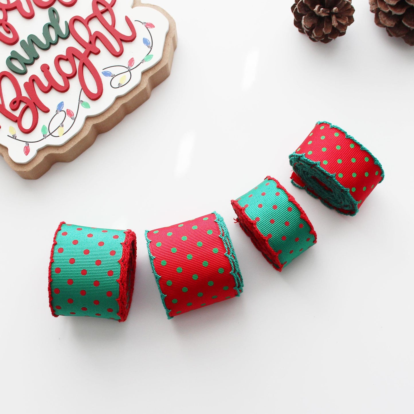 Christmas Polka Dot Scalloped Edge Ribbon  1.1"/ 1.57in x 2Yards