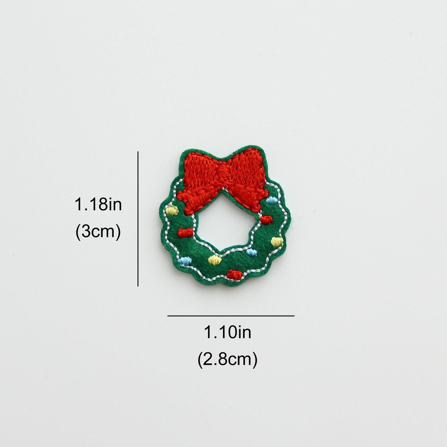 Christmas Embroidered Felt Patches, Appliques for Hair Clips, Scrapbooking, DIY Crafts 4pcs