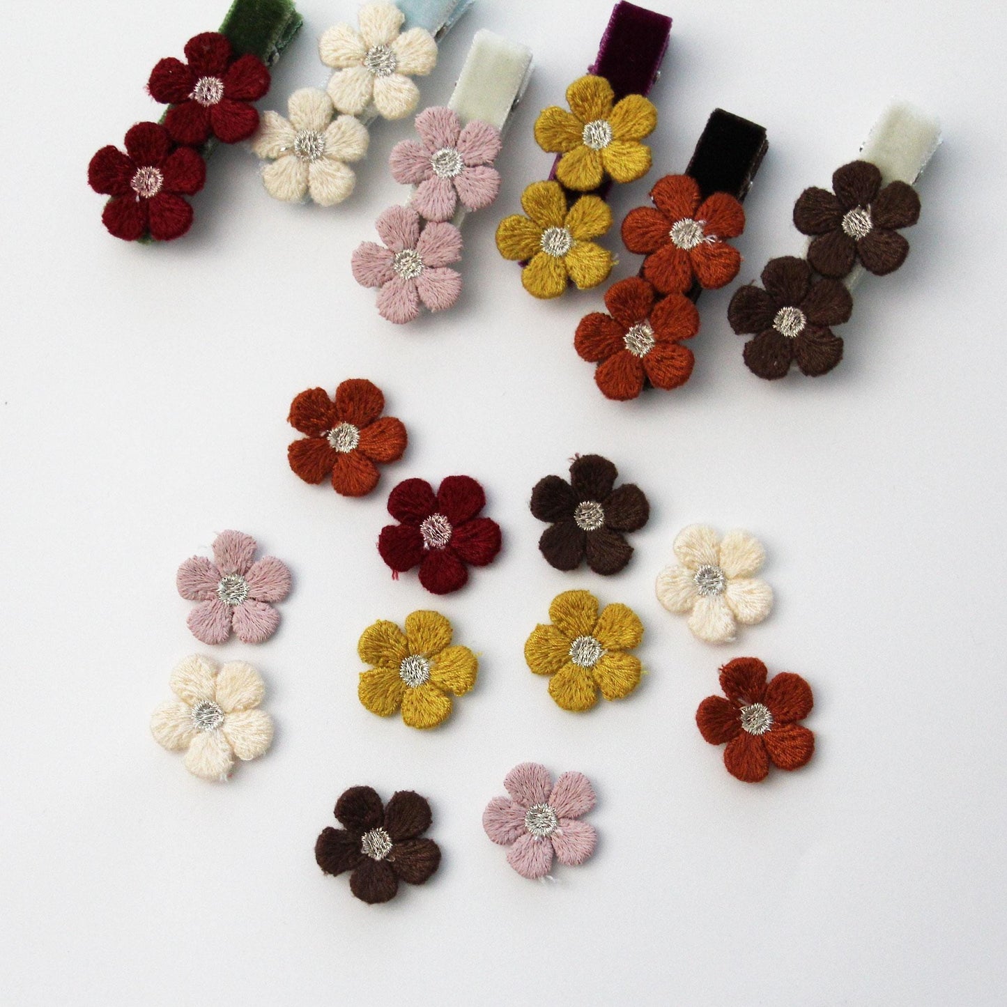 Embroidered Flower Appliques 0.78in (2cm) | Mini Floral Embroidery Patch 4pcs