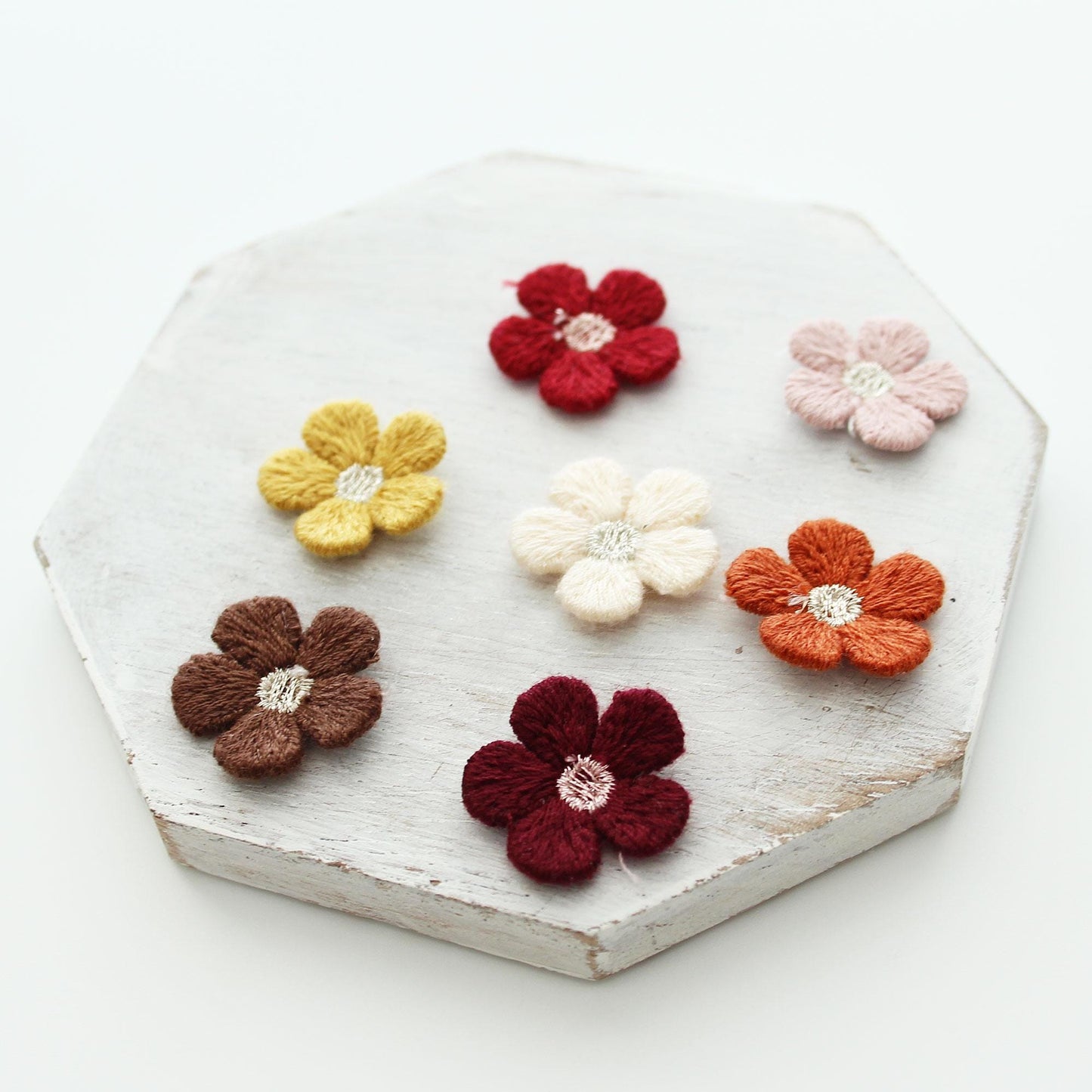 Embroidered Flower Appliques 0.78in (2cm) | Mini Floral Embroidery Patch 4pcs