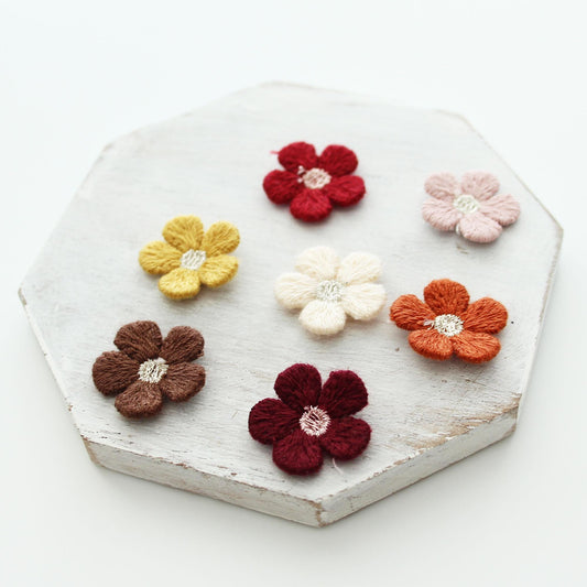 Embroidered Flower Appliques 0.78in (2cm) | Mini Floral Embroidery Patch 4pcs