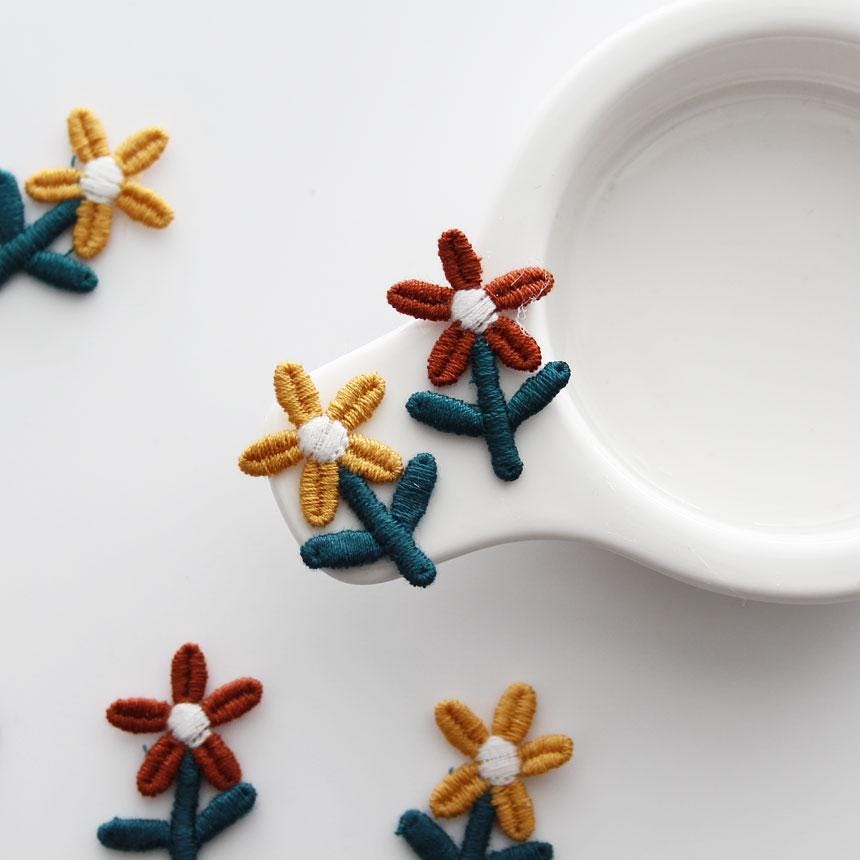 Tiny Embroidered Flower Patch  Floral Applique for Hair Clips & DIY 2pcs