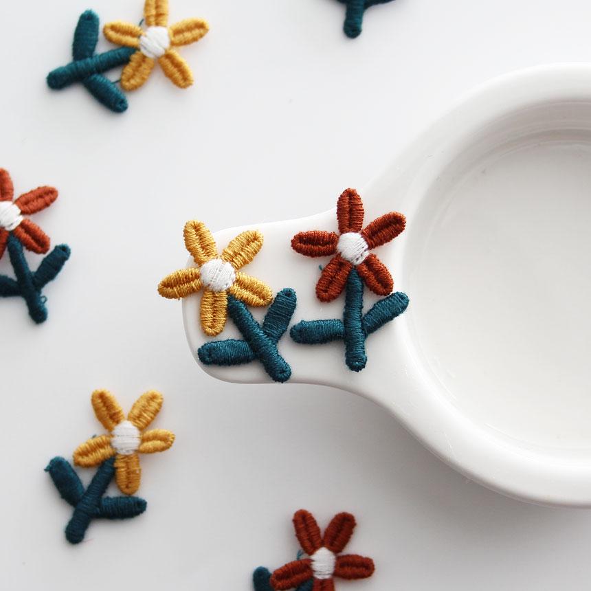 Tiny Embroidered Flower Patch  Floral Applique for Hair Clips & DIY 2pcs