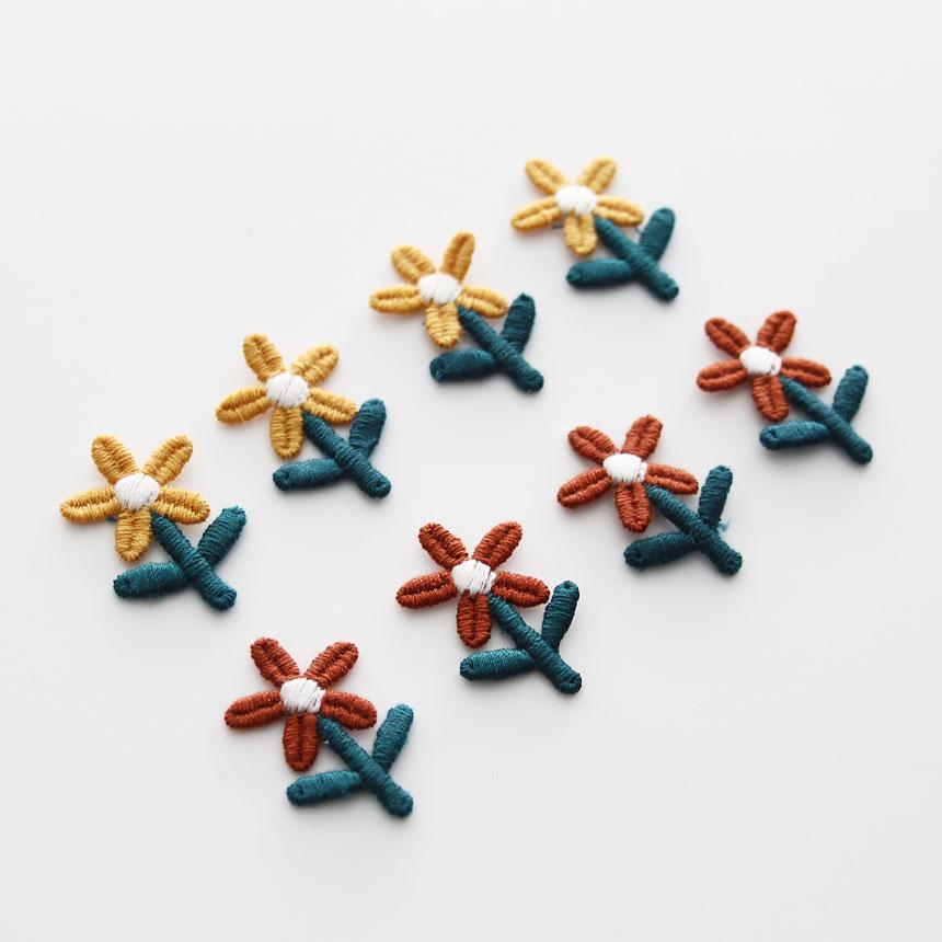 Tiny Embroidered Flower Patch  Floral Applique for Hair Clips & DIY 2pcs