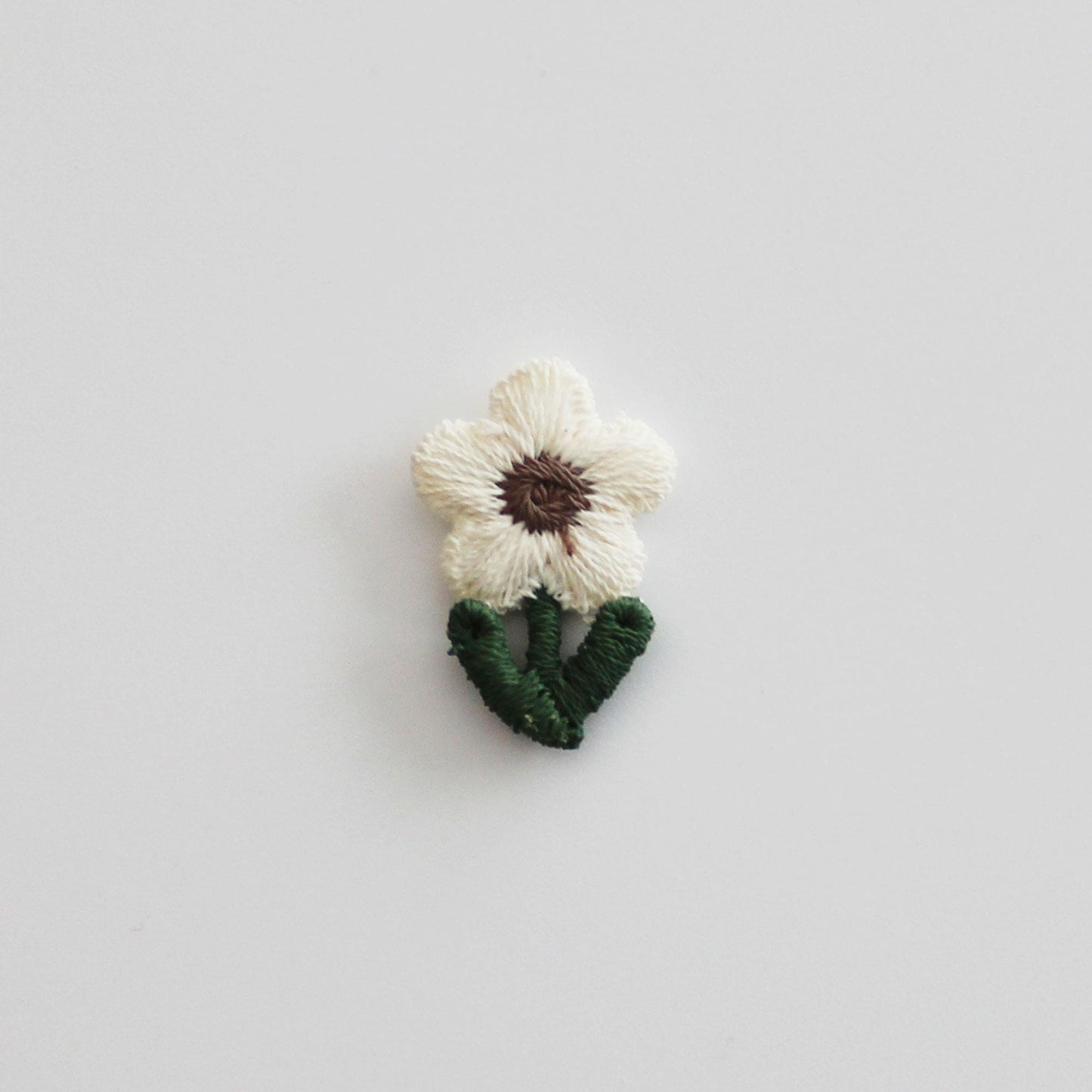 Mini Embroidered Flower Patch  Floral Applique for Hair Clips & DIY 4pcs