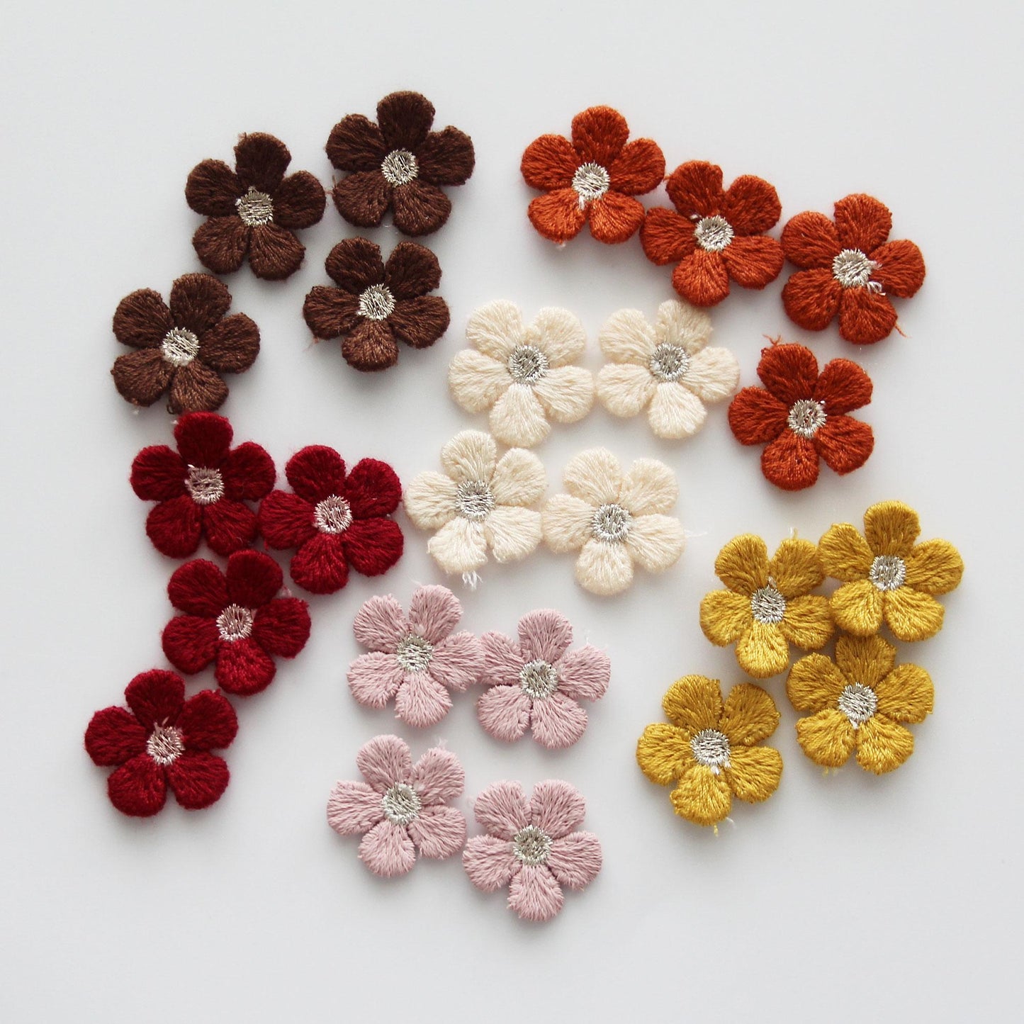 Embroidered Flower Appliques 0.78in (2cm) | Mini Floral Embroidery Patch 4pcs