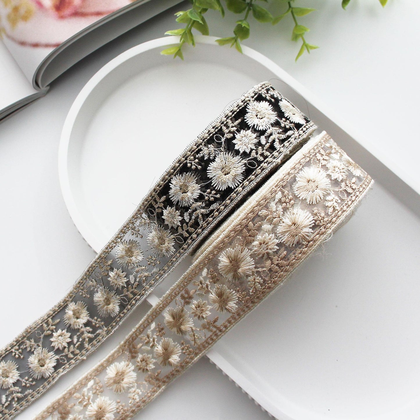 Embroidered Daisy Lace Trim - Vintage Floral Ribbon, 5Yards