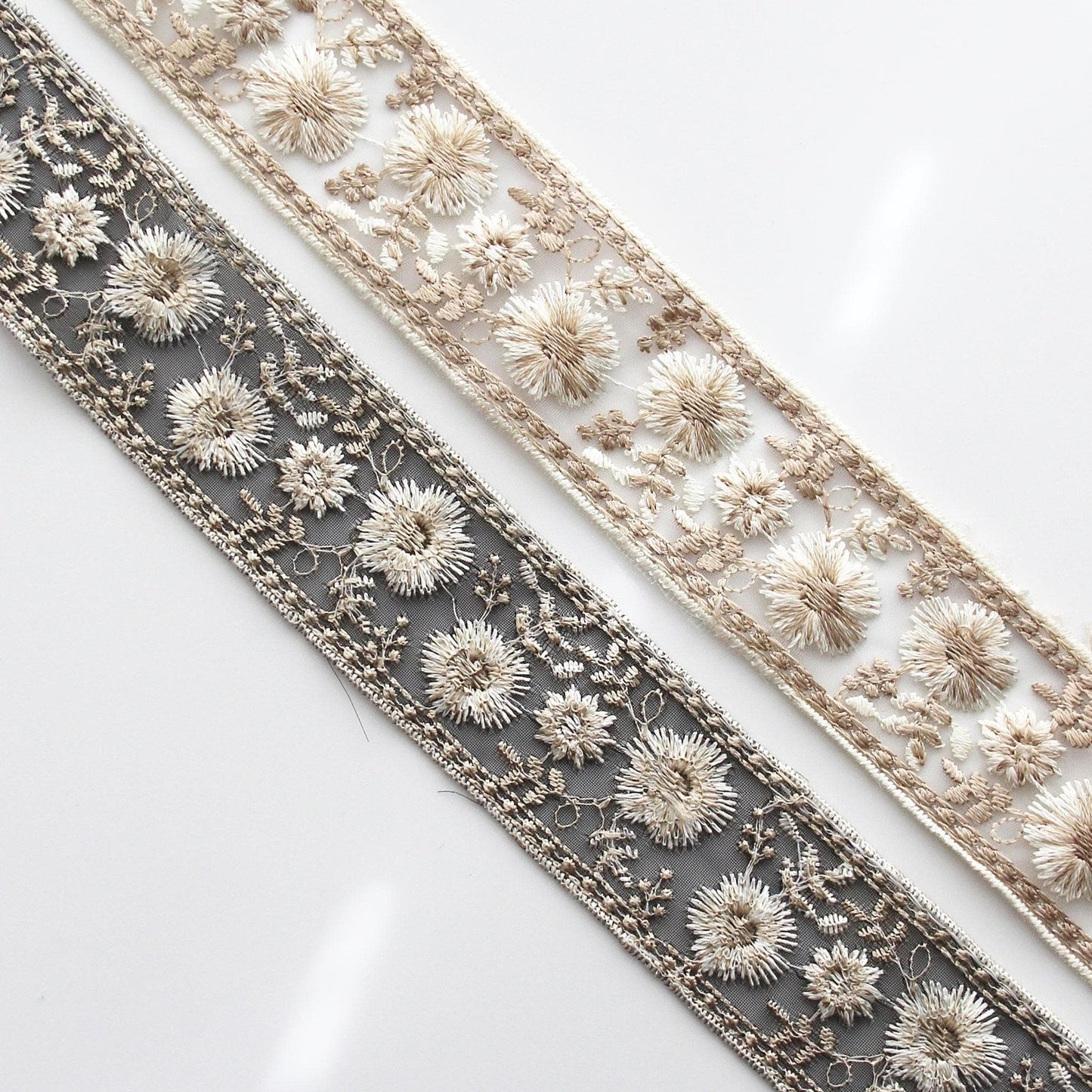 Embroidered Daisy Lace Trim - Vintage Floral Ribbon, 5Yards