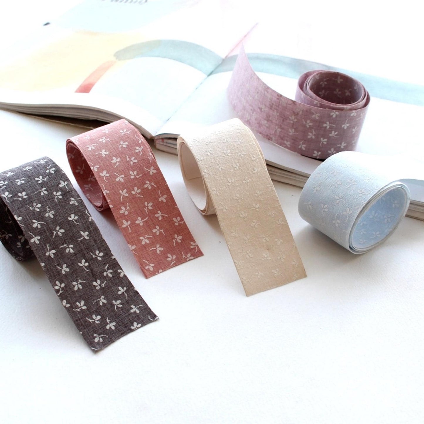 Floral Cotton Ribbon, Wide Fabric for Hair Bows, Sewing, Gift Wrapping (1.57in 5Yards)
