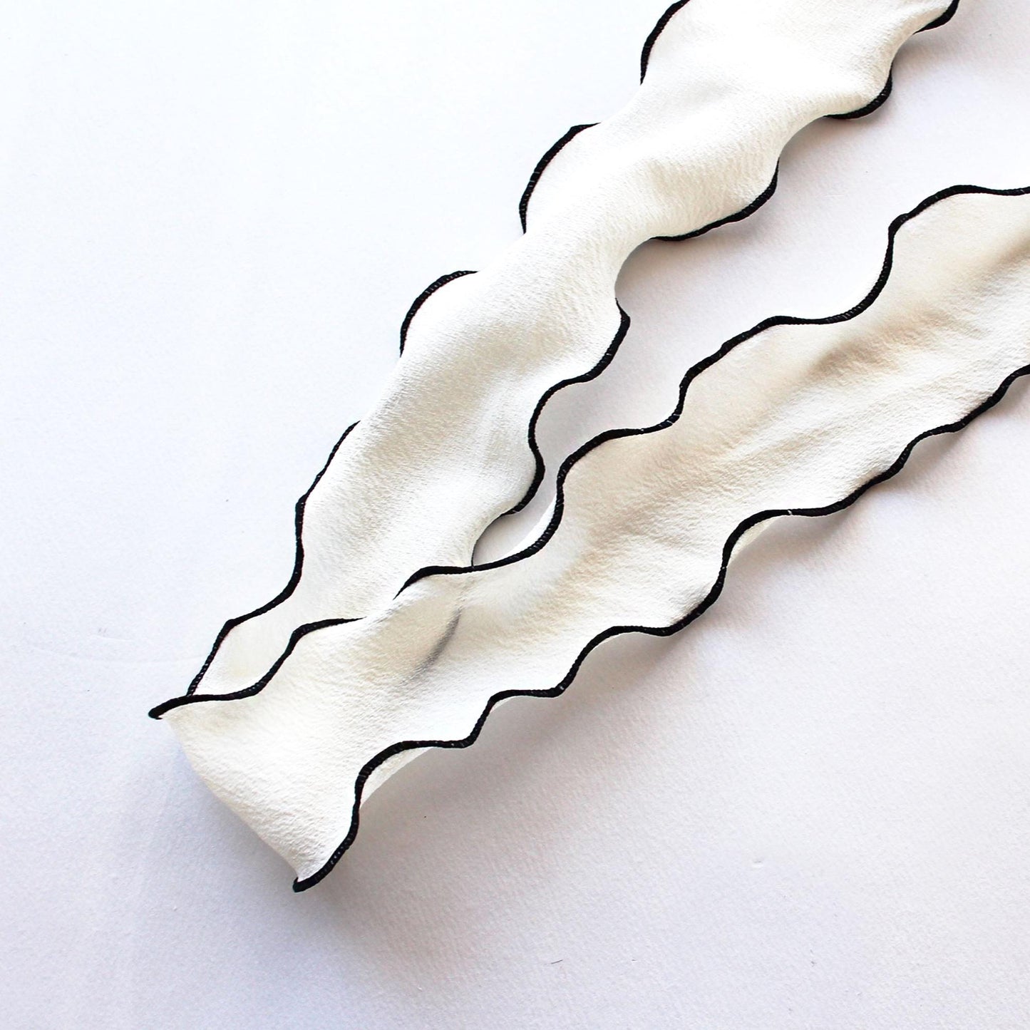 Elegant Wavy Edge Ribbon with Black Contrast Trim 2in x 5Yards