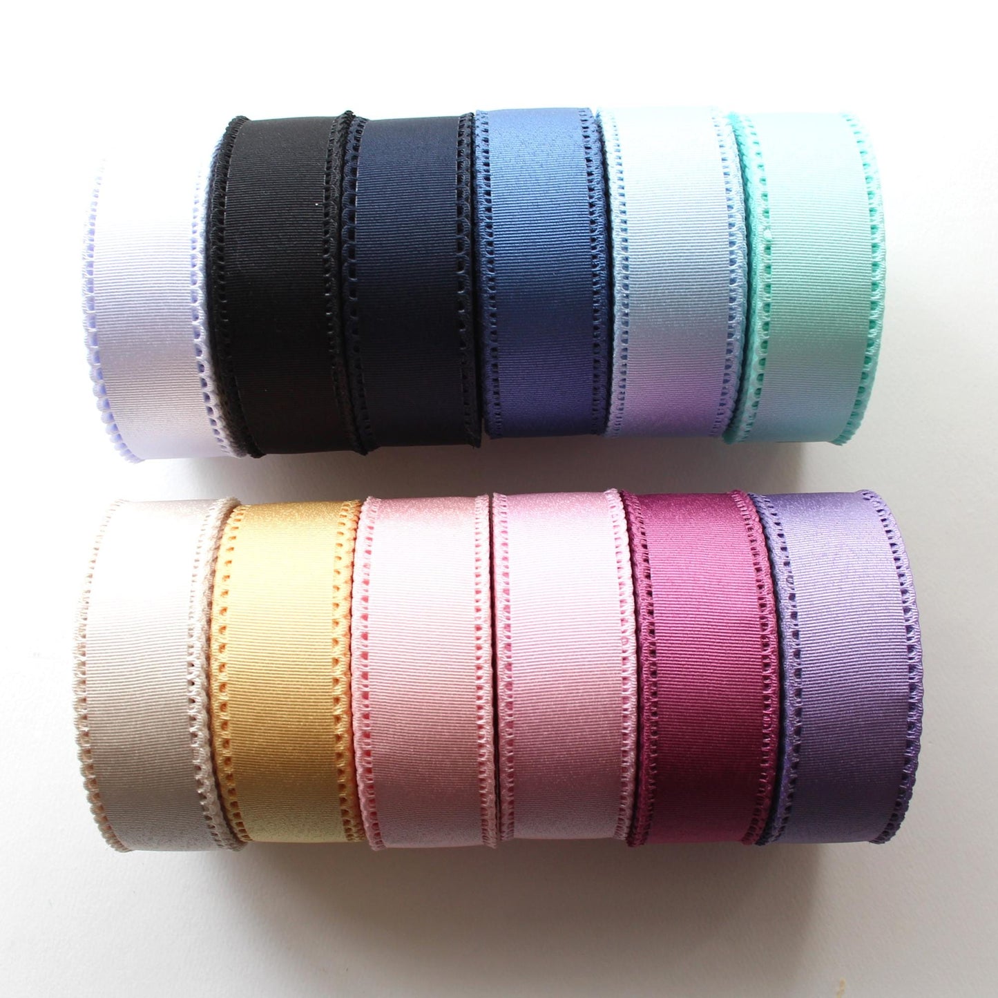 Scalloped Edge Grosgrain Ribbon, Hair Bow Supply, Craft Material (5 Yards)