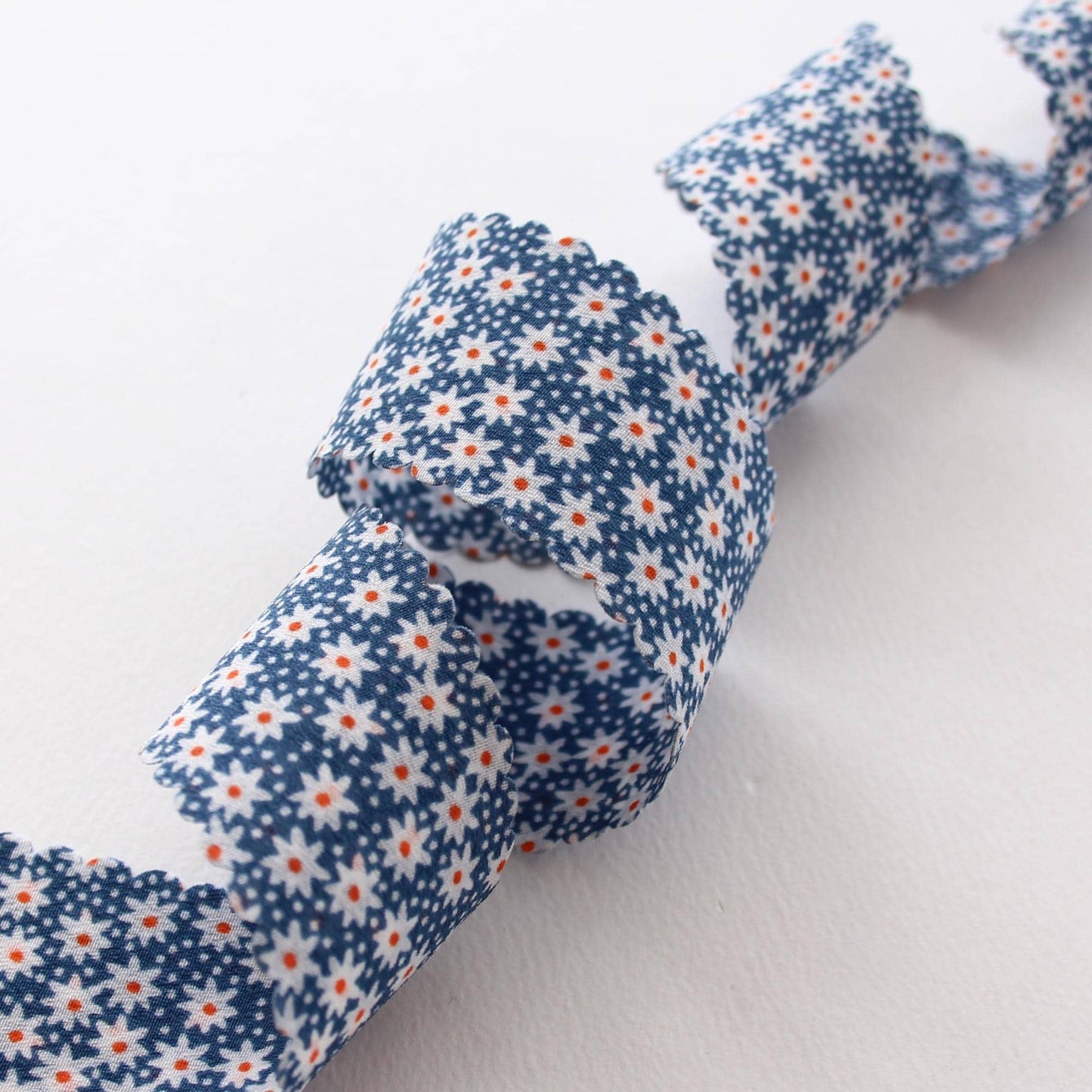 Charming Blue-Themed ribbons, Hair Bow Supply, Gift Wrapping, Craft Material, 1.57 Inch (4cm), 5 Yards