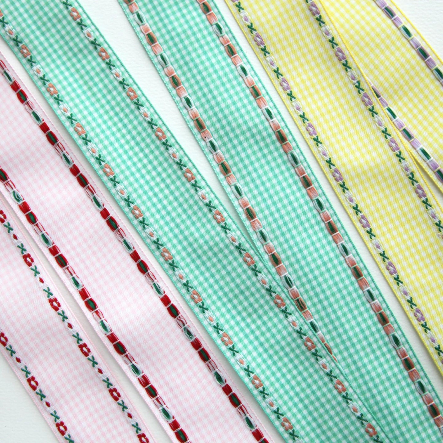 Gingham Ribbon with Floral Edge, Embroidered Check Ribbon 1.57 Inch, 5 Yards