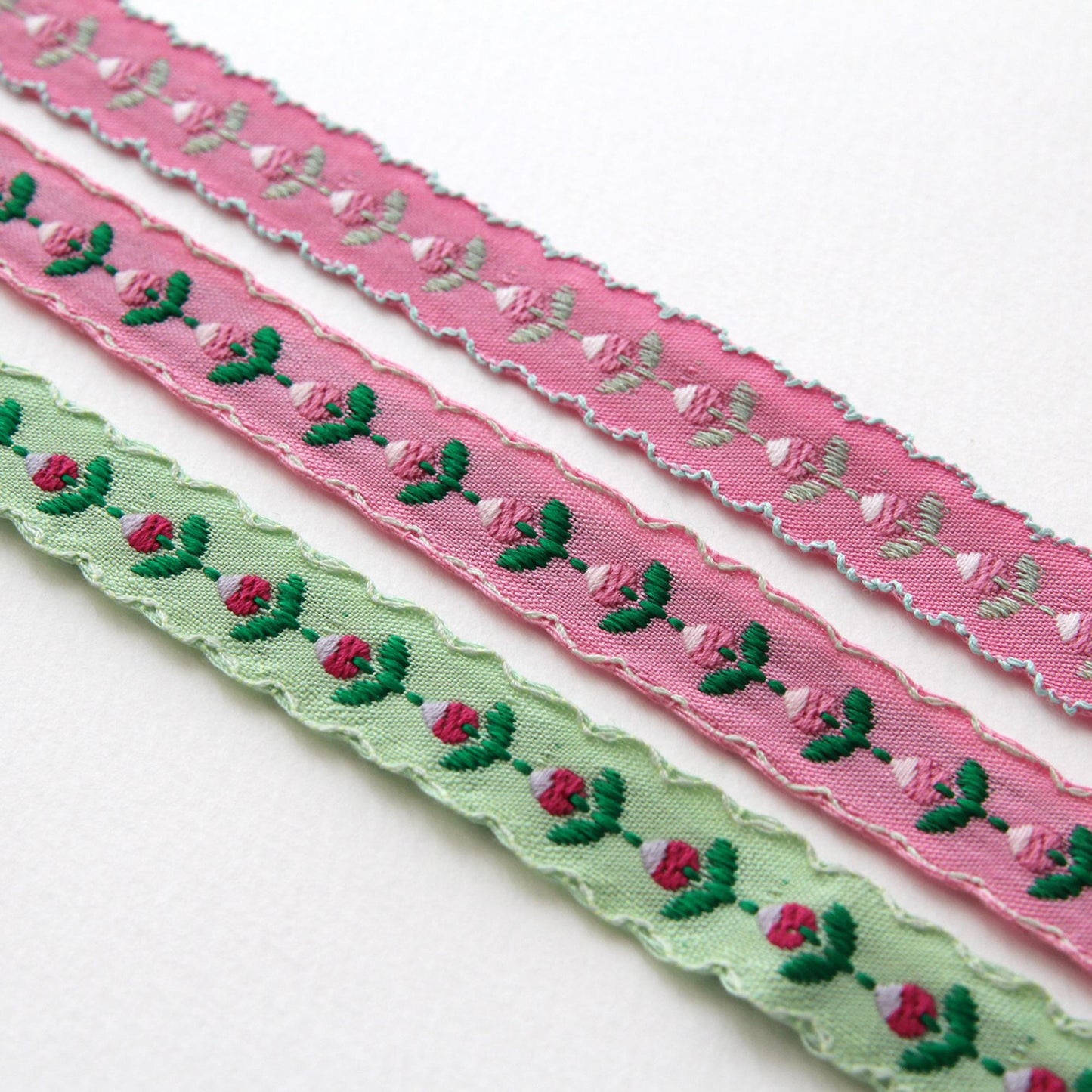 Floral Embroidered Ribbon Trim, Scalloped Jacquard Trim 5Yards