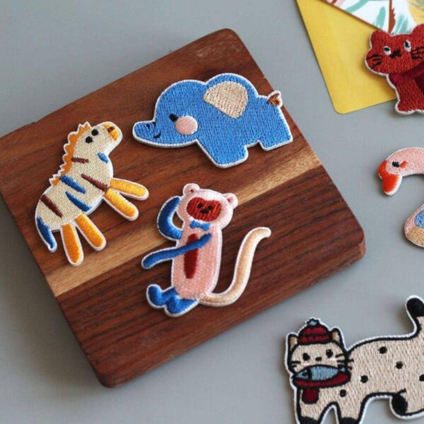 Embroidered Animal Patches, Iron-On DIY Craft Supply, Clothing Decoration
