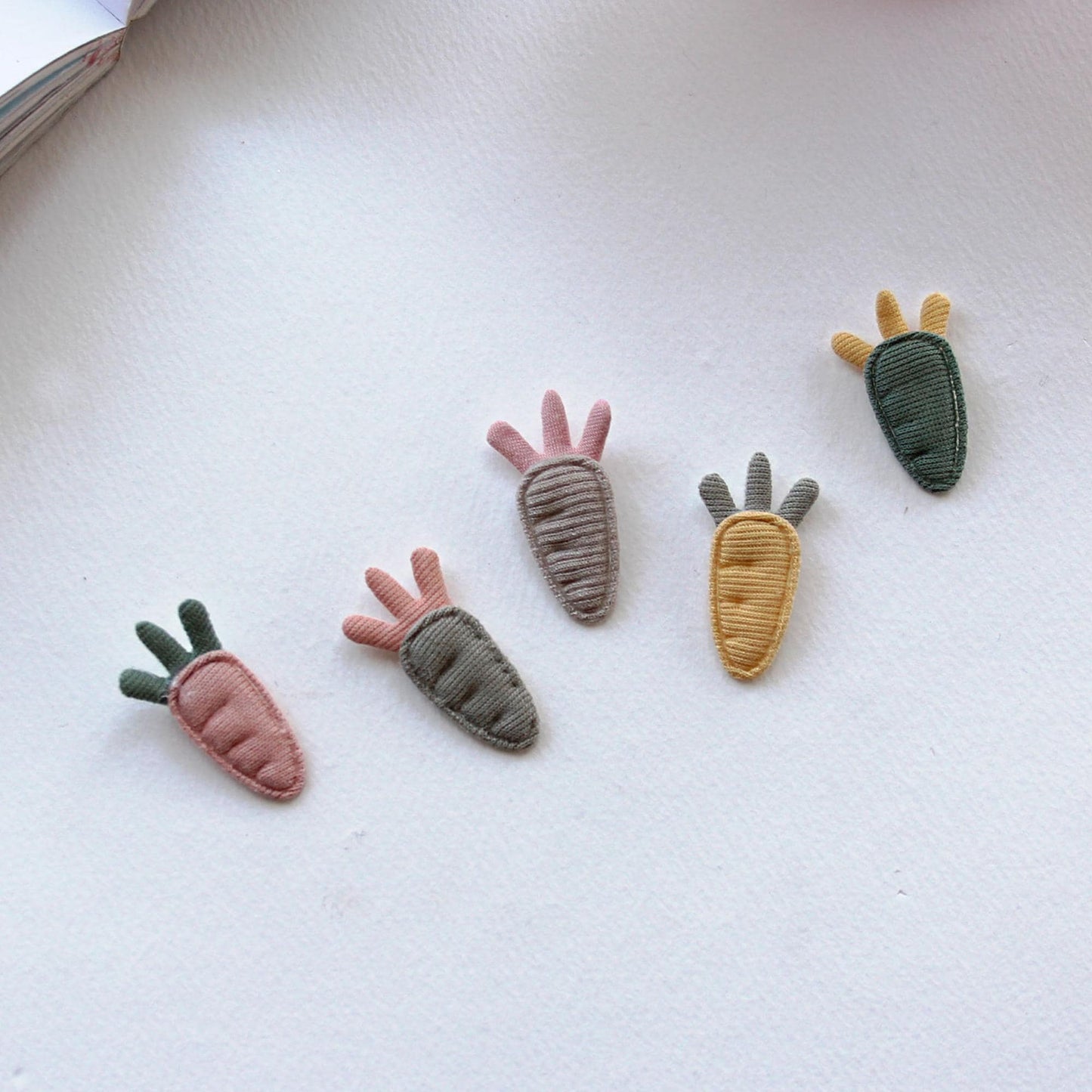 Mini Carrot Embroidered Patch, Fabric Applique, DIY Hair Bow Supply, Craft Decoration