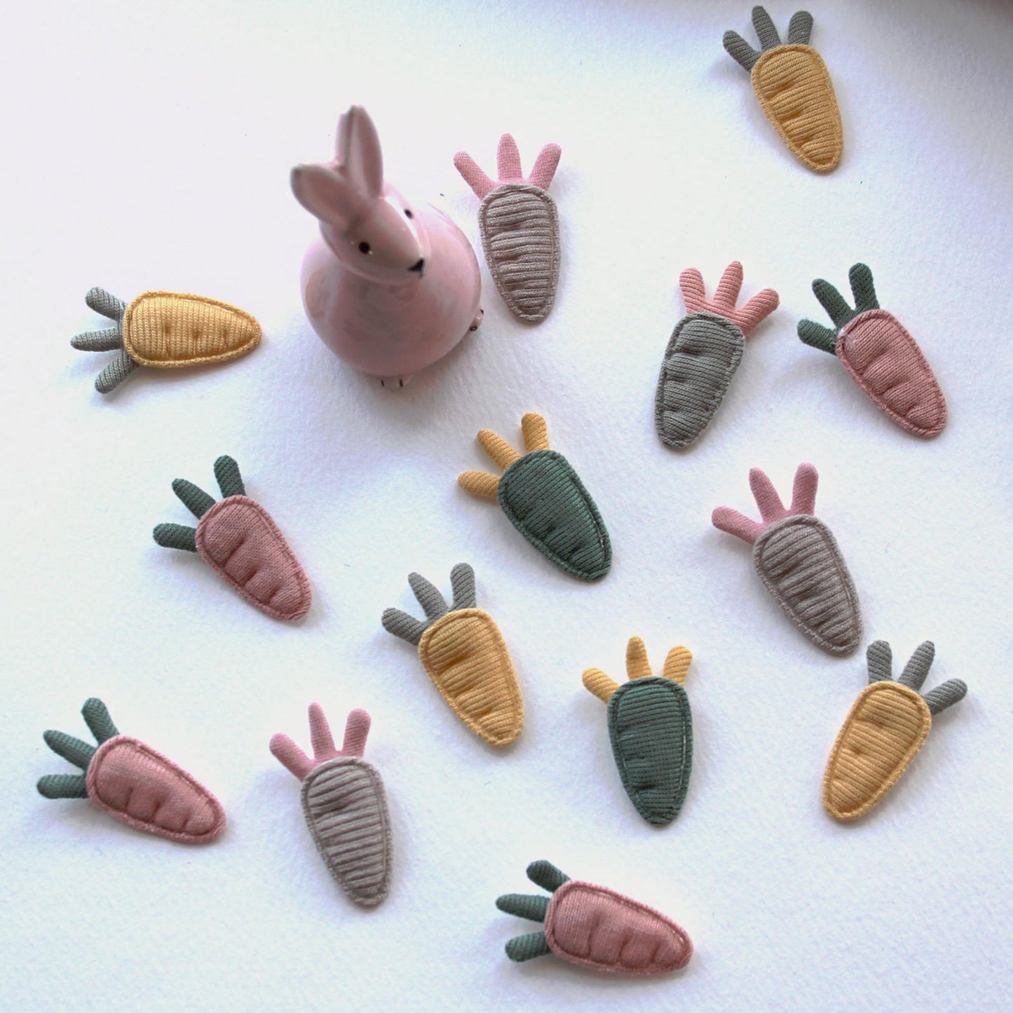 Mini Carrot Embroidered Patch, Fabric Applique, DIY Hair Bow Supply, Craft Decoration