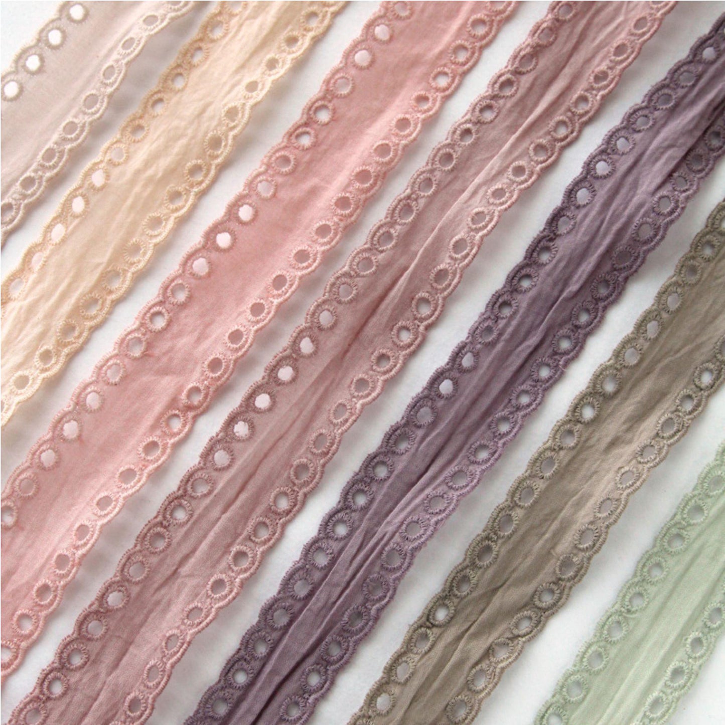 Vintage Eyelet Cotton Lace Trim, Embroidered Broderie Anglaise Ribbon 5Yards