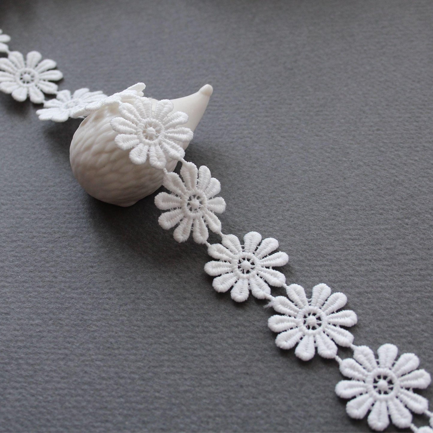White Daisy Flower Lace Trim, Floral Embroidered Ribbon