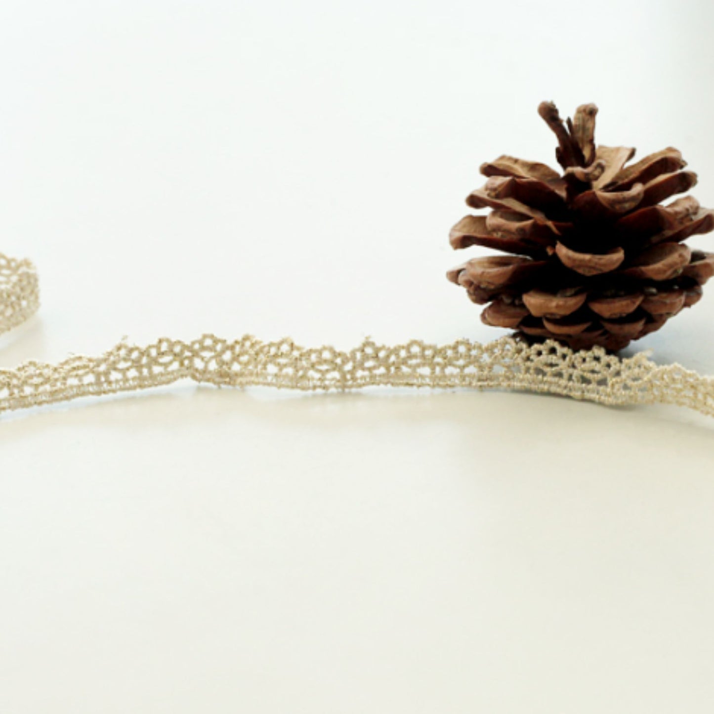 Golden Lace 1cm(0.39")x 2/5/10yards[B72]